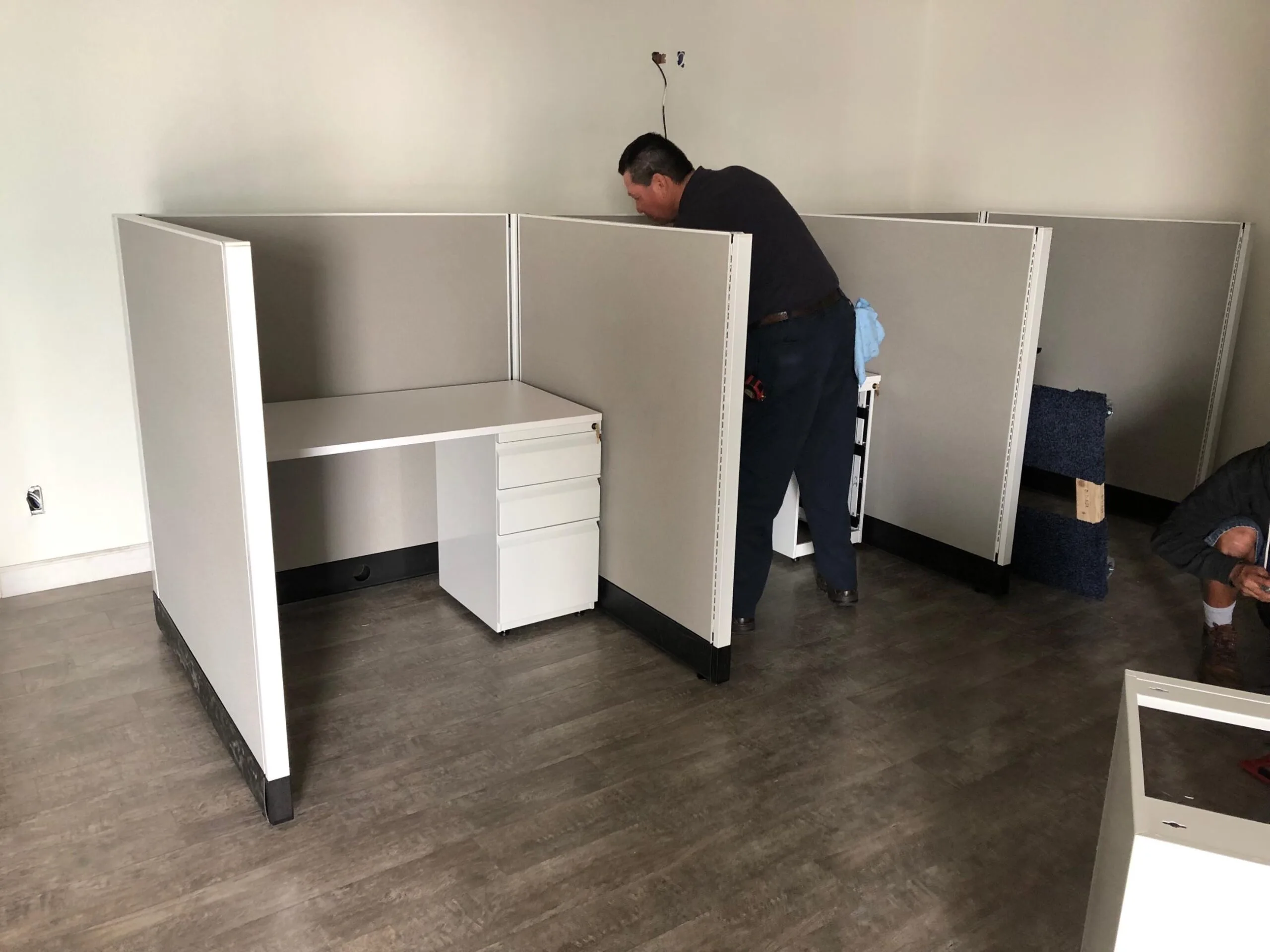 cubicle installation